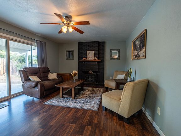 5th image of 471 Stanmar Dr