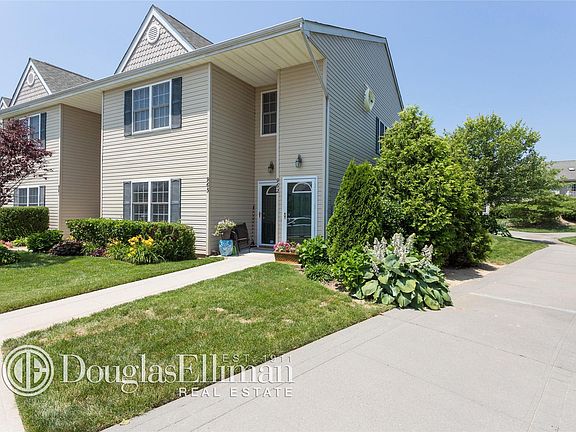 2nd image of 962 Madeira Blvd