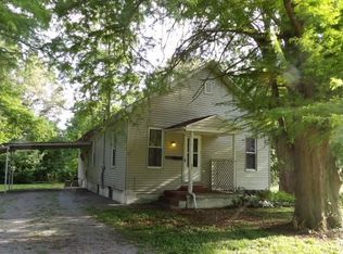 25 Wise St, Eldorado, IL 62930