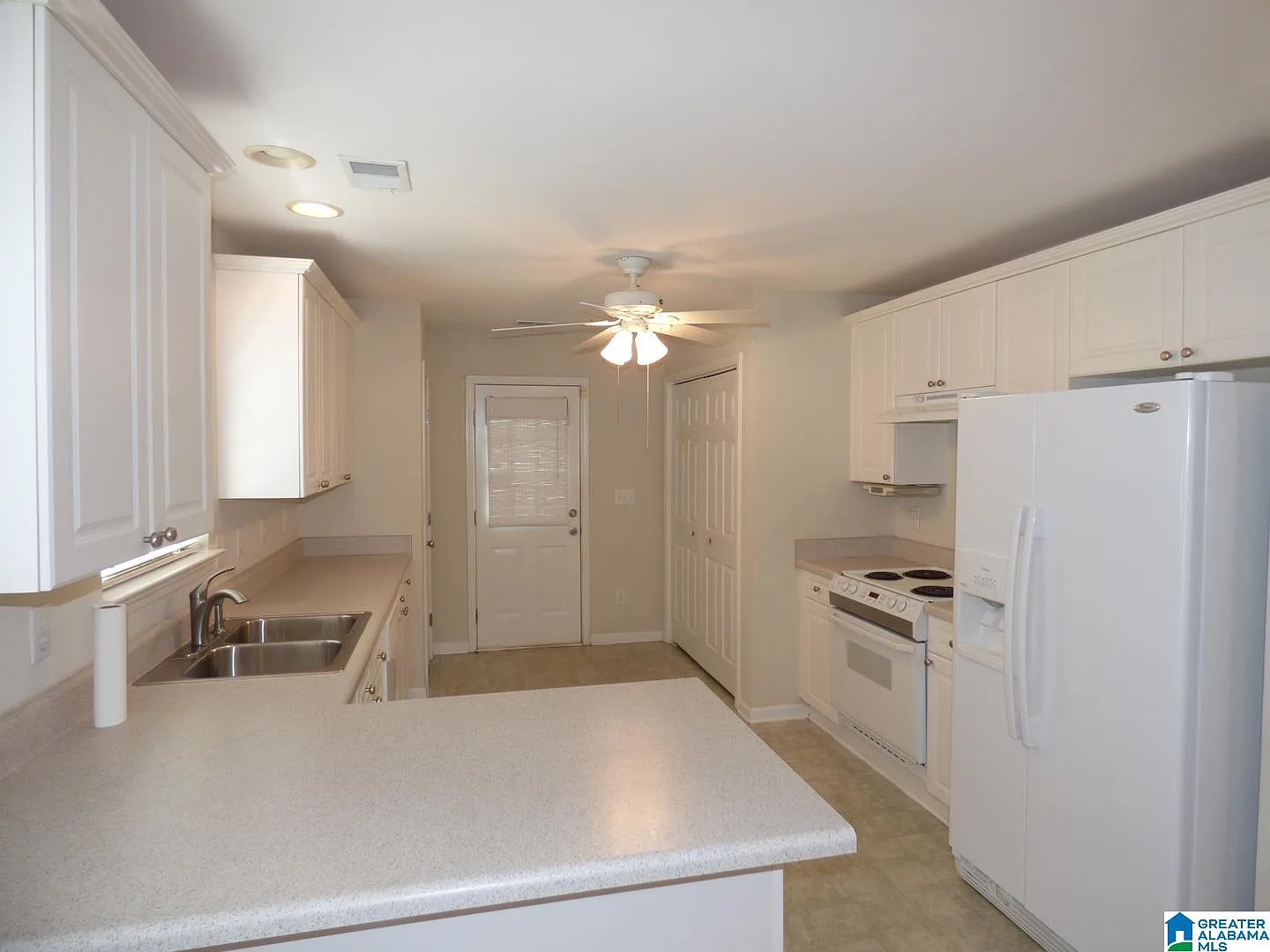 2 bed, 2.0 bath, 1171 sqft, $1,450 — Photo 4