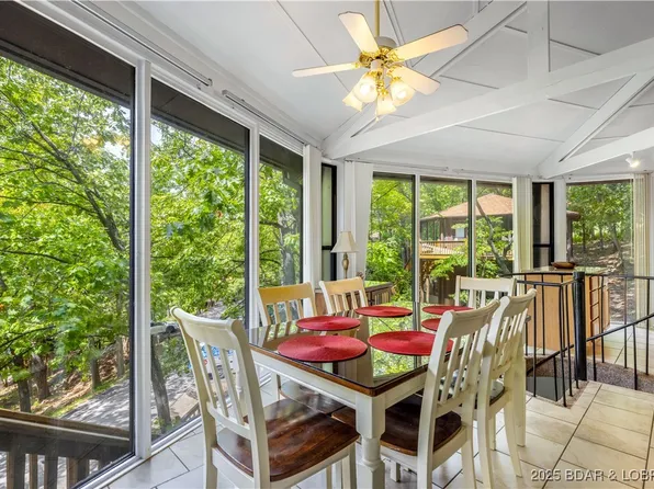 160 Tree Top Dr #9, Four Seasons, MO 65049