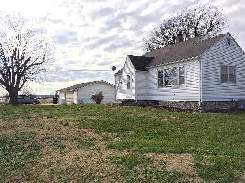 Front exterior : Facing south