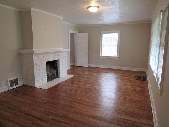 2nd image of 613 E Fairview Ave