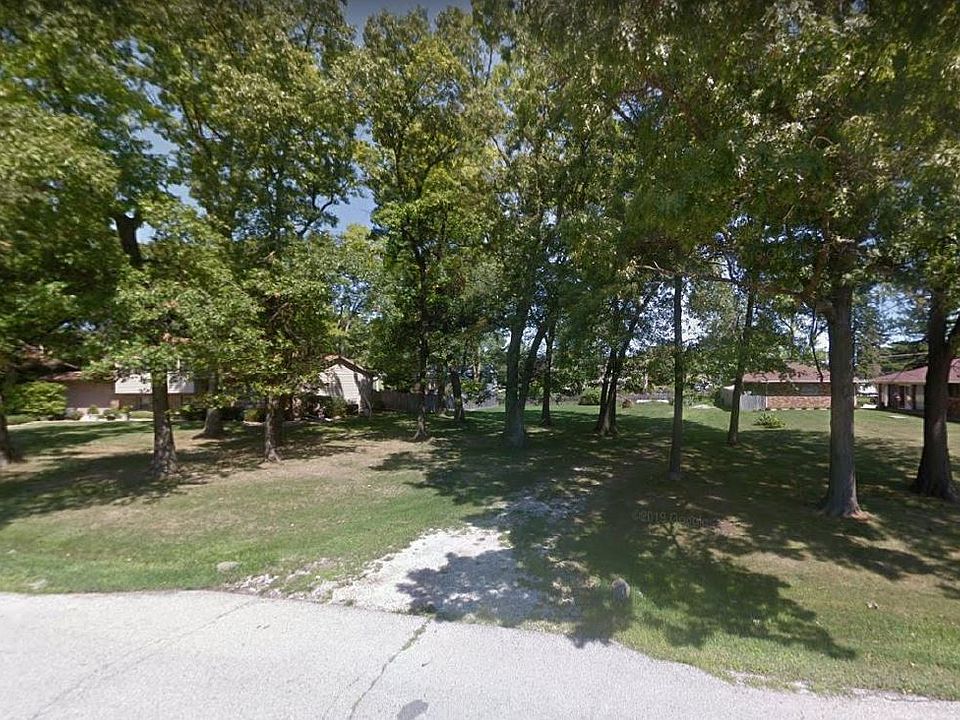 1st image of 10294 W Paddock Ave