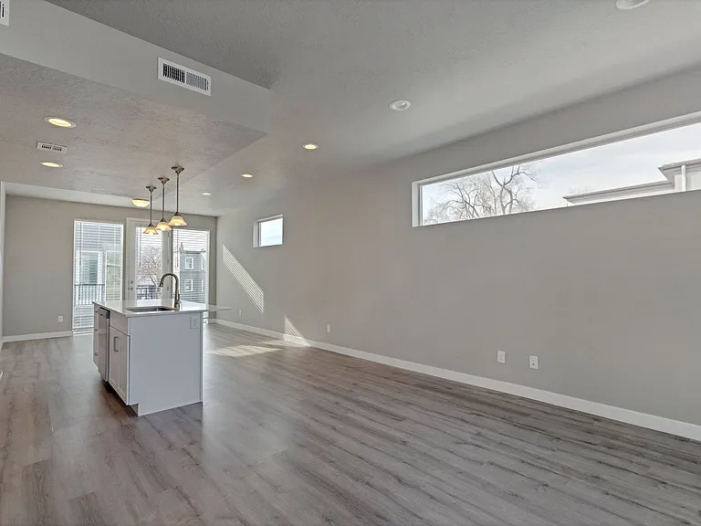 1666 S 225 W — Photo 6