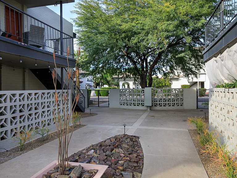 7319 E Northland Dr #2 — Photo 22