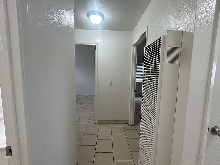 Santanna Apartments — Photo 6