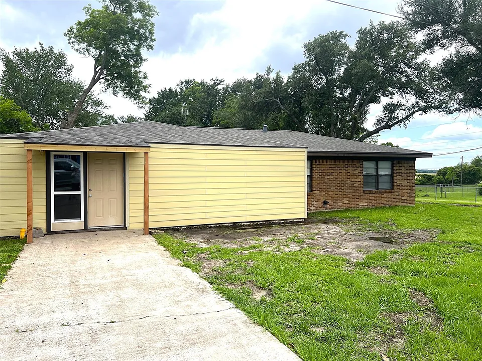 377 State Highway 75 N