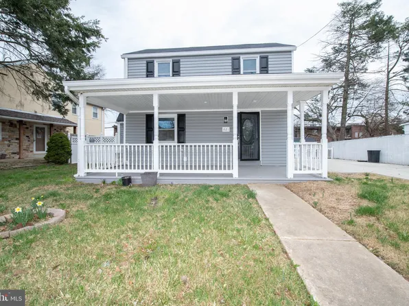 821 E Penn Pines Blvd, Upper Darby, PA 19082