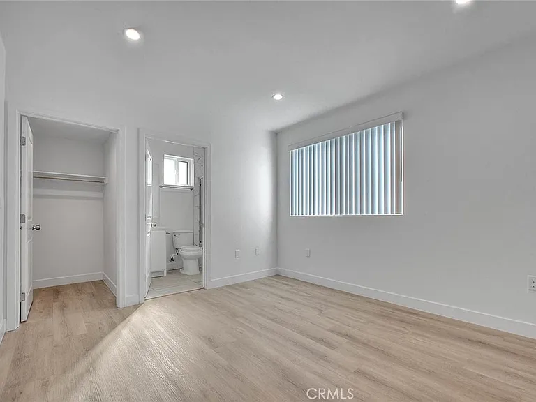 5852 Vineland Ave #5852-2 — Photo 39