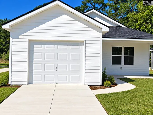 588 Moore St, Lake City, SC 29560