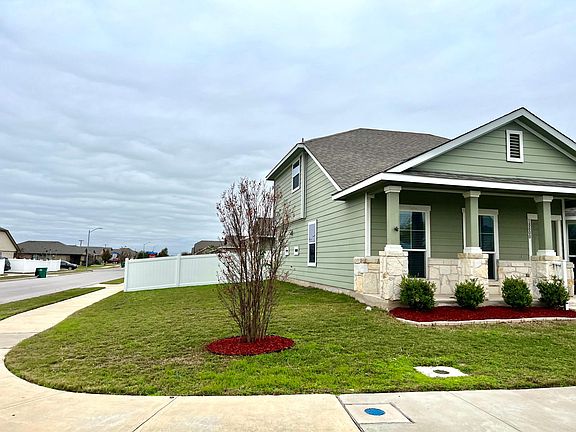 Side of house - corner lot -no neighbors on the left side!
