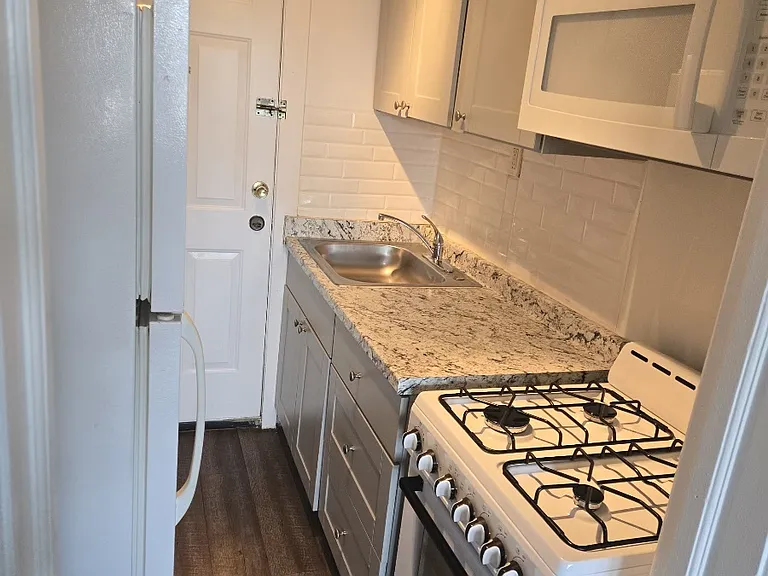 44 Victory Ave #203 — Photo 13