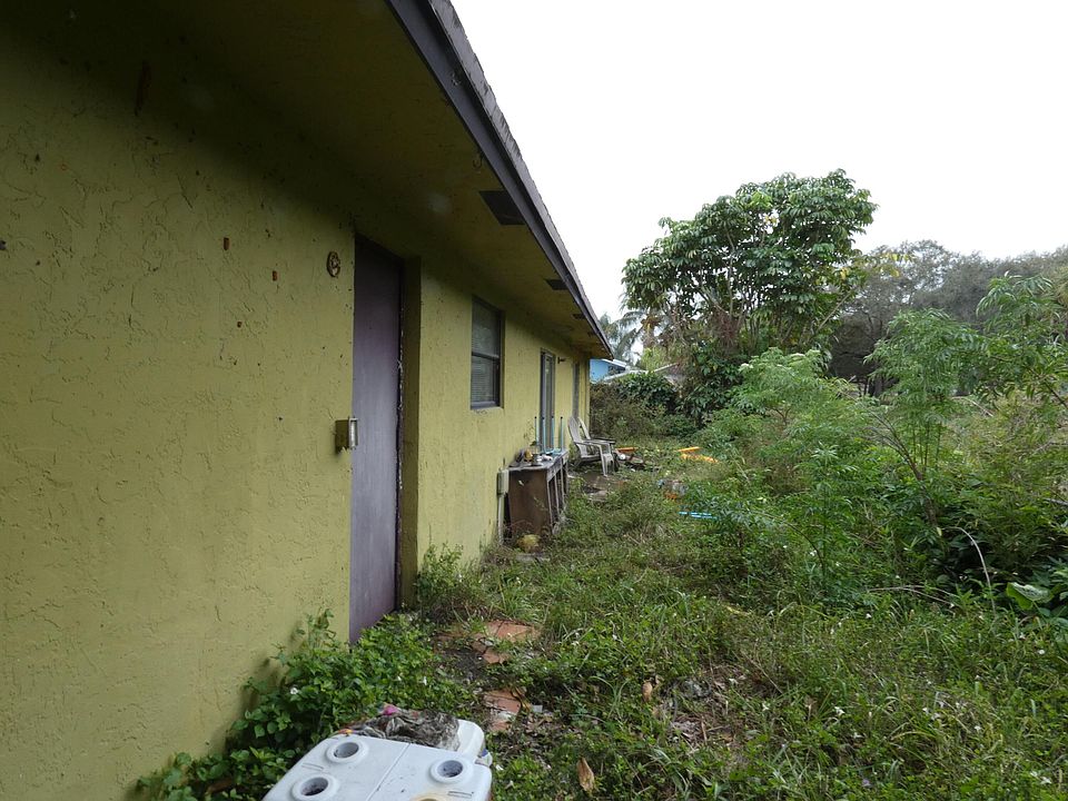 2nd image of 6663 Riggers Road