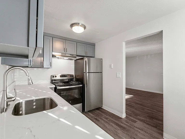 Canyon Ridge Apartments — Photo 1