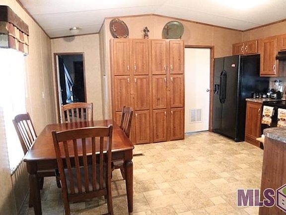 4th image of 248 Evangeline Dr