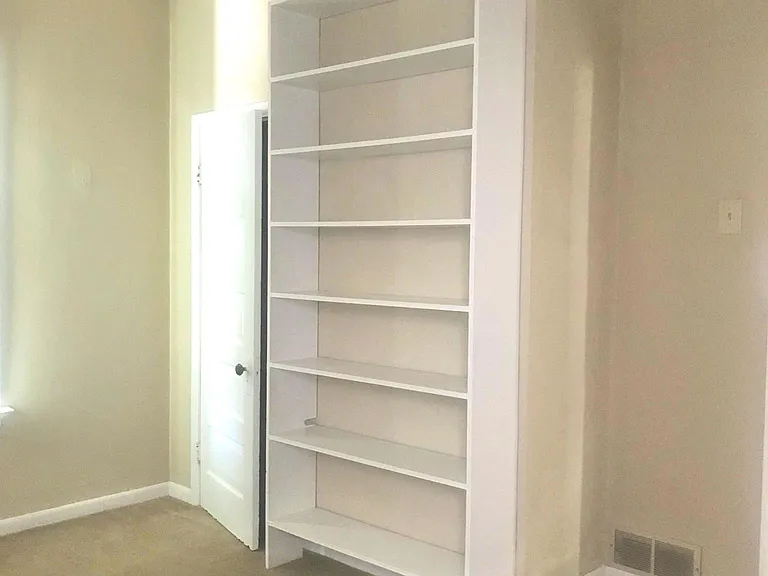 610 Hillsboro Ave — Photo 12