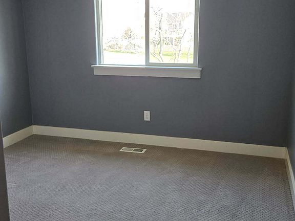 3rd image of 4686 W Steeplechase Dr