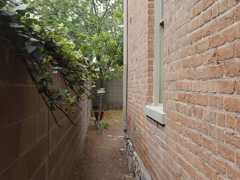 Ideal Urban Location for a Modern 1 Bed Apartment — Photo 43