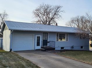 2003 E Capitol Ave, Pierre, SD 57501