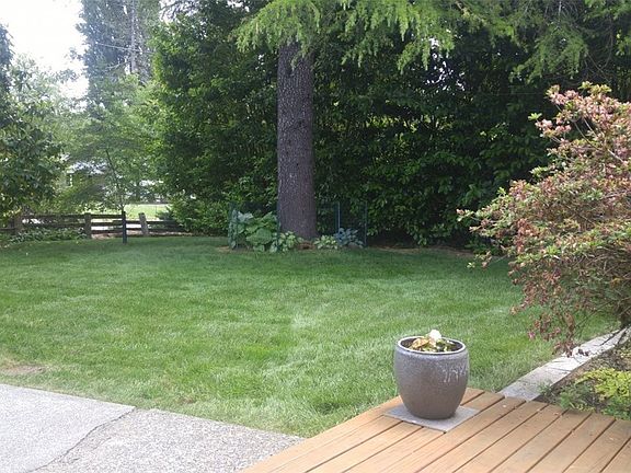5th image of 3629 Wesley Dr NW
