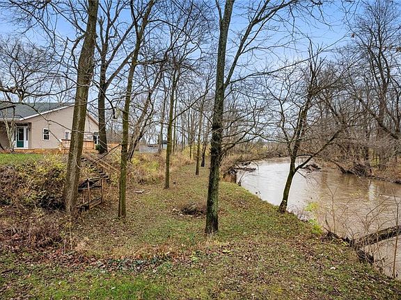 3rd image of 2720 S County Road 625 E