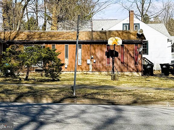 3rd image of 1016 Old Boalsburg Rd