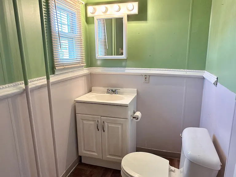 156 E Northampton St — Photo 15