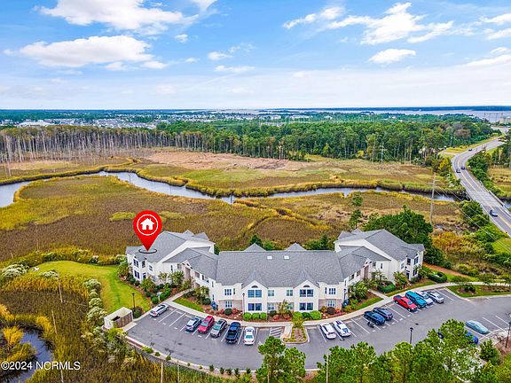 4th image of 4203 River Road #201