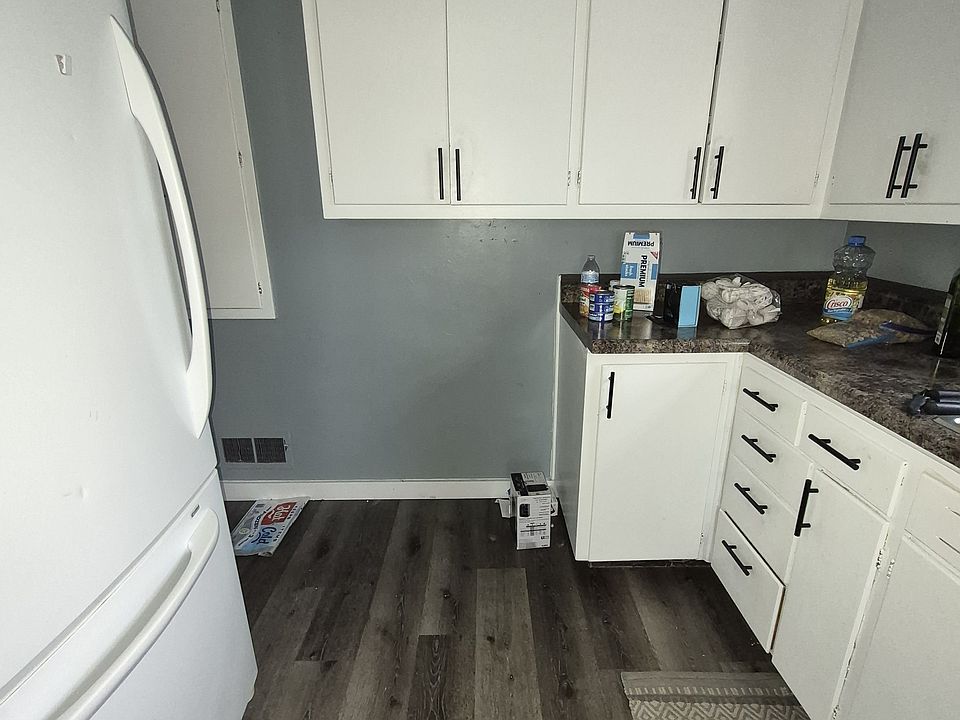 2nd image of 2717 31st St #0