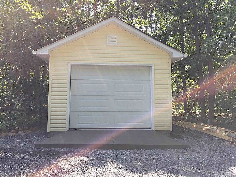2nd image of 213 Gerties Ln
