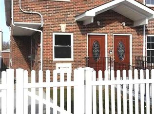 61-27 56th Ave, Maspeth, NY 11378