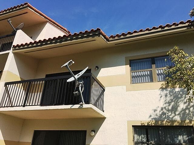 1st image of 9968 Nob Hill Pl