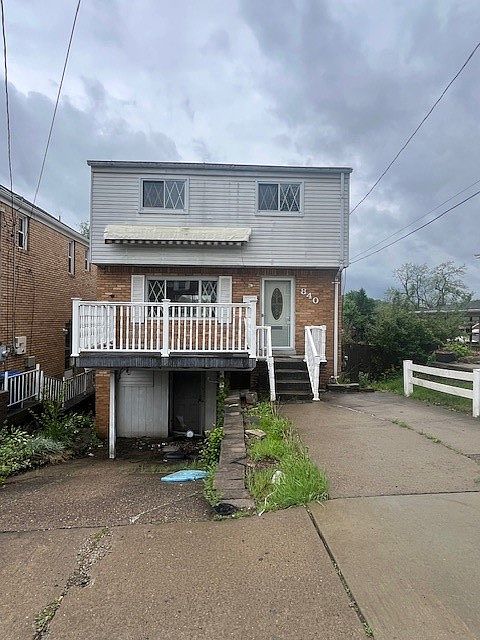1st image of 840 Dunster St