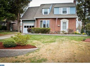 329 Walnut Ave, Aldan, PA 19018