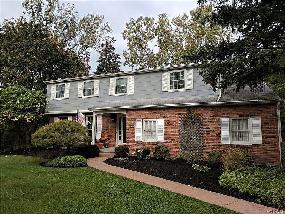 1st image of 12 Chestnut Hill Ct