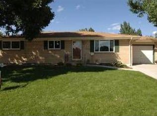429 E Panama Dr, Centennial, CO 80121
