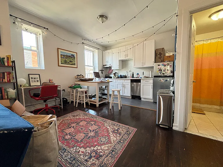 1616 Sterling Pl #3 — Photo 3