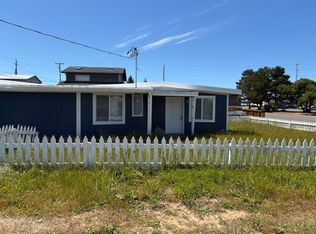 1095 Salmon Ave #1, Coos Bay, OR 97420