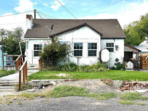 5th image of 958 N Diamond Ave