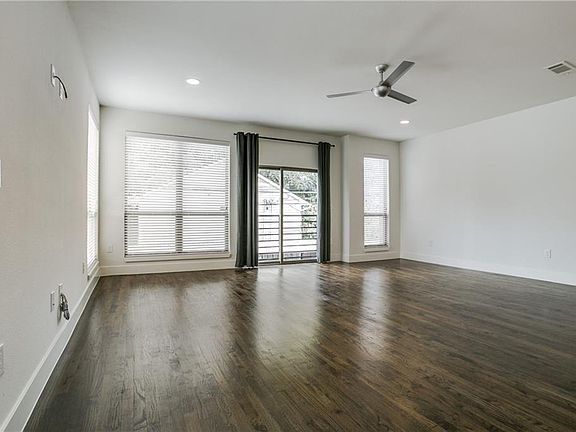 3rd image of 3212 Lee St APT 17