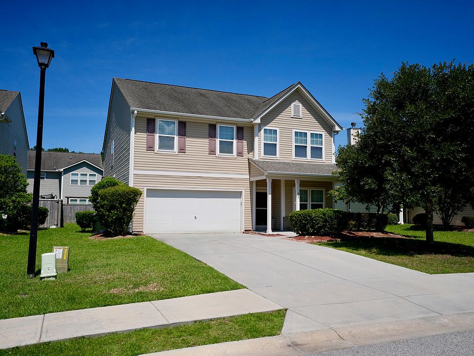 1st image of 407 Thoroughbred Dr