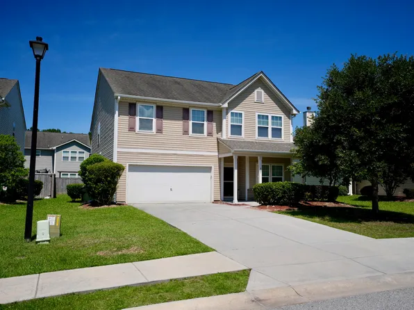 407 Thoroughbred Dr, Moncks Corner, SC 29461
