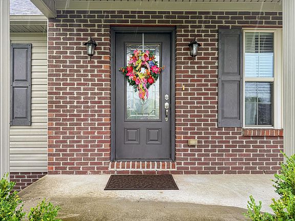 3rd image of 1037 Ashlyn Dr