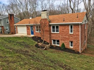 1709 Rolling Hills Rd, Charleston, WV 25314