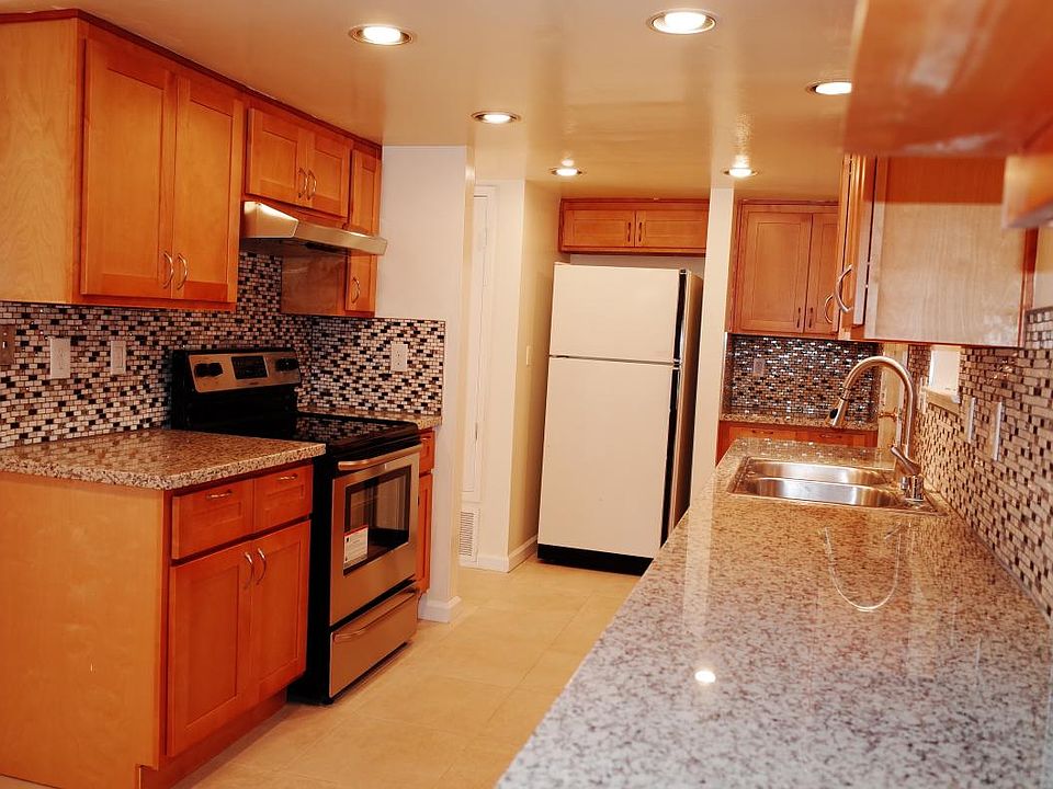 1st image of 235 Red Oak Dr W APT H