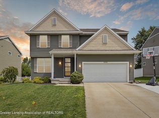 1111 Oakwood Dr, Dewitt, MI 48820