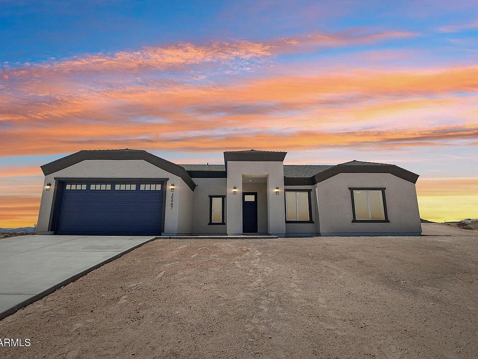 1st image of 35987 W SUNLAND Avenue
