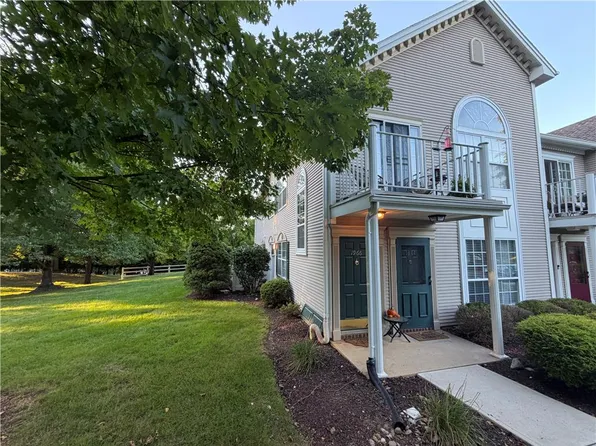 1964 Mattis St, Hellertown, PA 18055