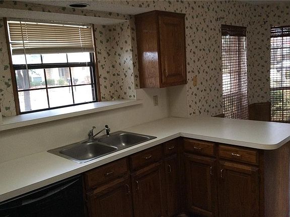 5th image of 2834 Hickory Bend Dr